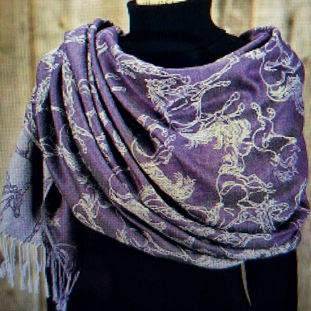 Gorgeous Purple Running Wild Horse Pashmina